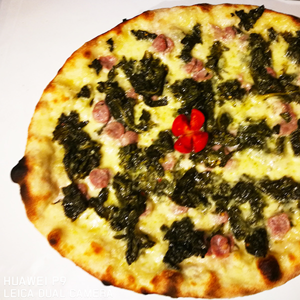 Pizza con le rape nfucate